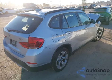 2015 BMW X1 Sdrive28I из США, поврежденный, VIN WBAVM1C56FVW58373